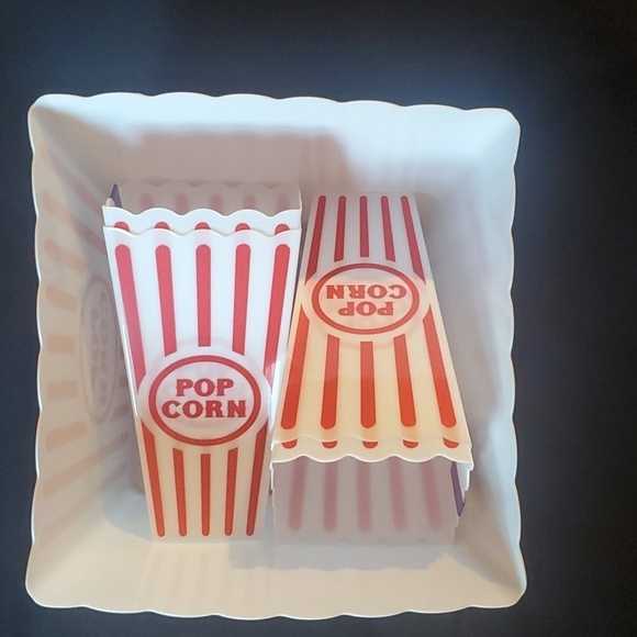 Red & White Striped Reusable Plastic Popcorn Containers-Set of 5 - Picture 2 of 9